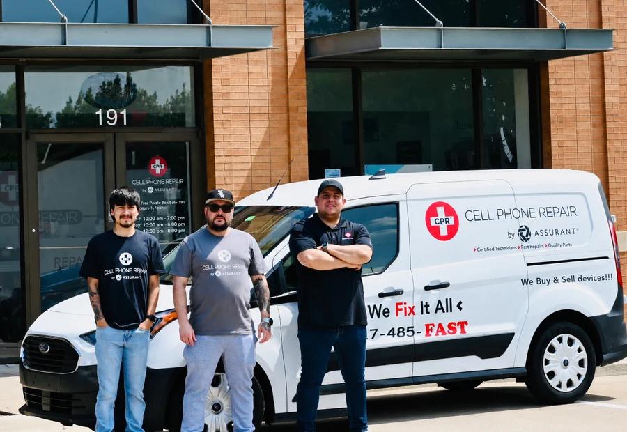 Norvin's CPR DFW team next to the company van